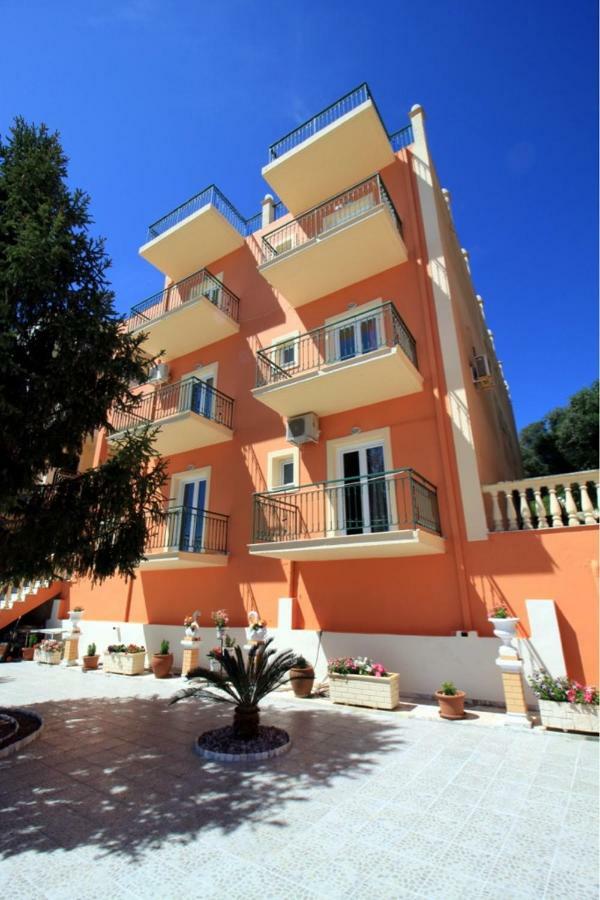 Corfu Sunflower Apartments Benitses  Exteriör bild